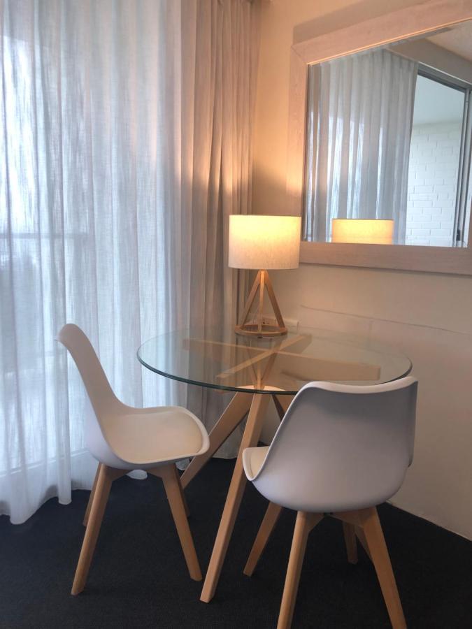 Ocean Bliss - Top Floor Beachfront Studio With Amazing Views ! Marcoola Exterior foto
